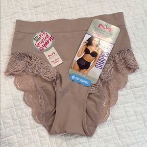 Maidenform Women's Lace Trim Shapewear Panty - Tan Large NWT